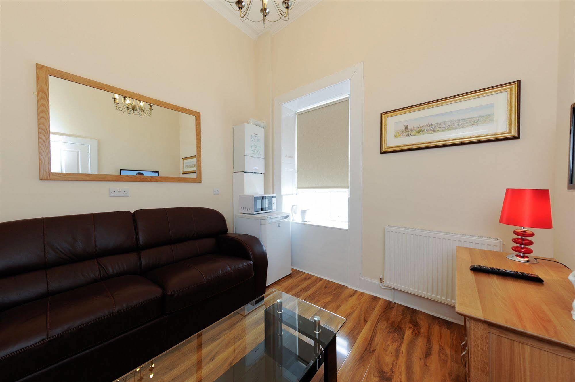 Edinburgh City Suites Exterior foto